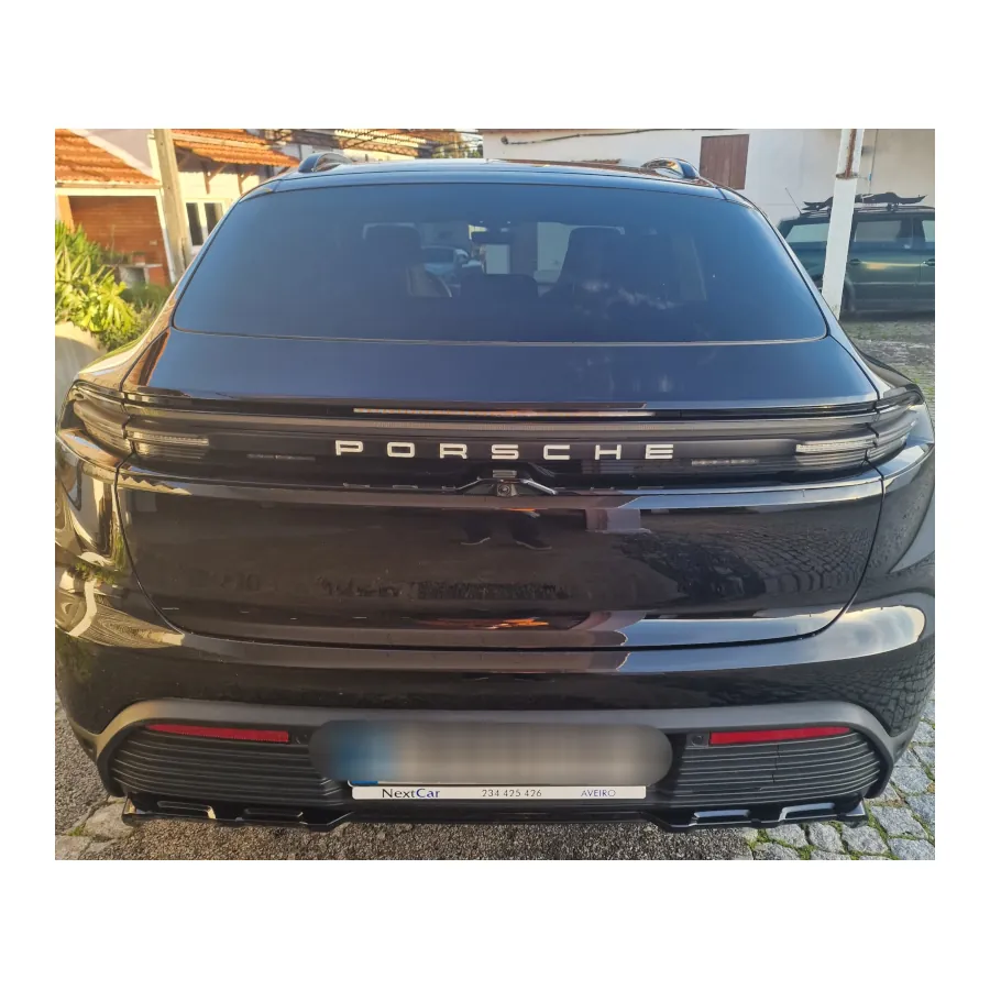 Porsche | Macan Eléctrico |  2025 | Preto Metalizado | 10500 kms - Image 4