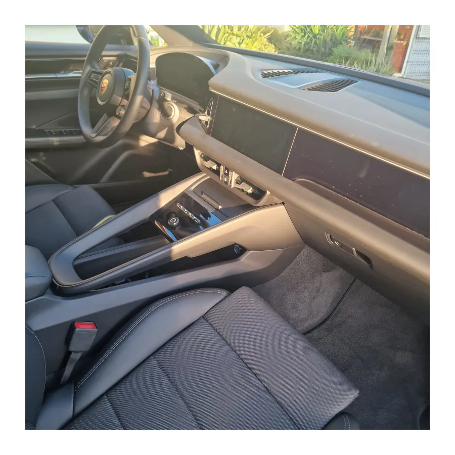 Porsche | Macan Eléctrico |  2025 | Preto Metalizado | 10500 kms - Image 7
