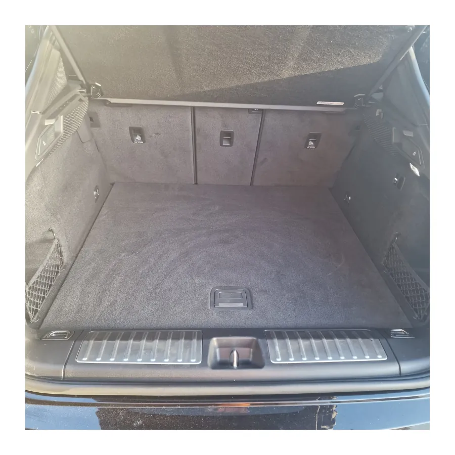 Porsche | Macan Eléctrico |  2025 | Preto Metalizado | 10500 kms - Image 14